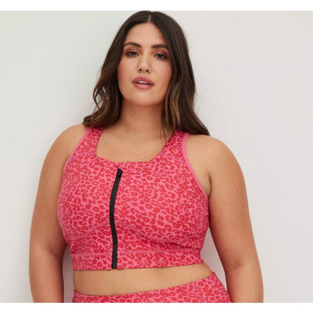 Torrid Active Size 1 TRU Low-Impact Wireless Zip-Front Active Sports Bra Pink